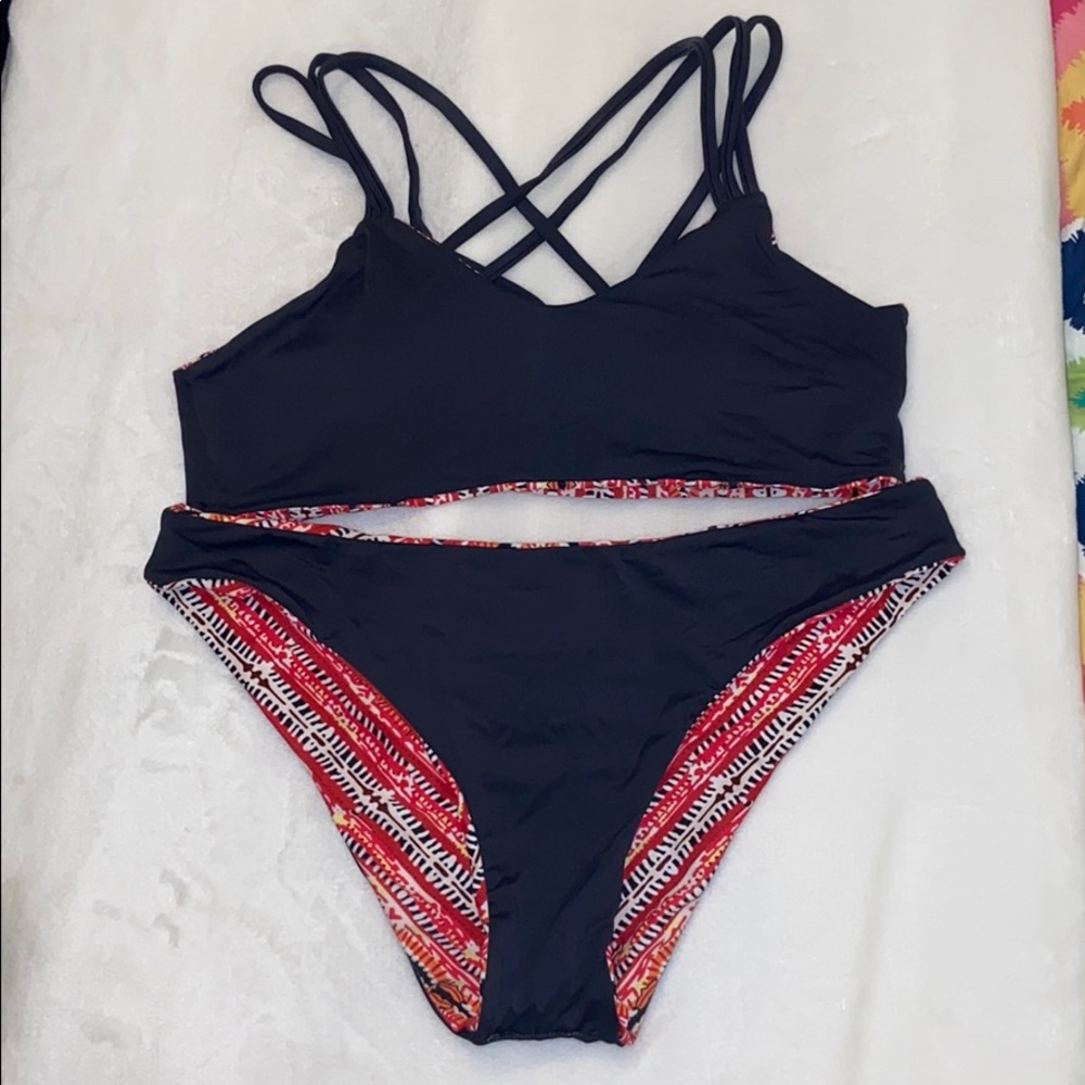 reversible bikini! - Picture 4 of 5